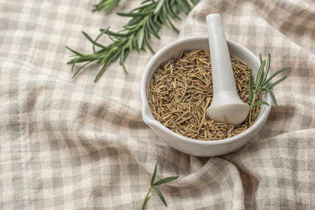 dried rosemary leaves